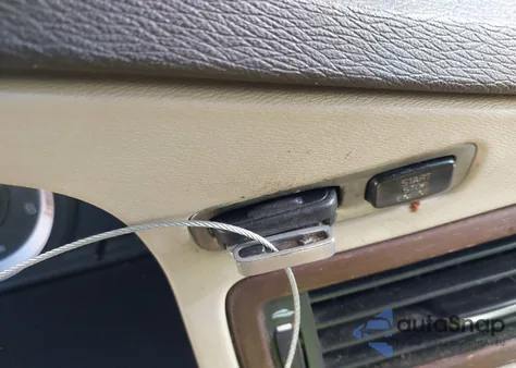 2011 Volvo Xc70 3.2 из США, поврежденный, VIN YV4952BZ9B1095488